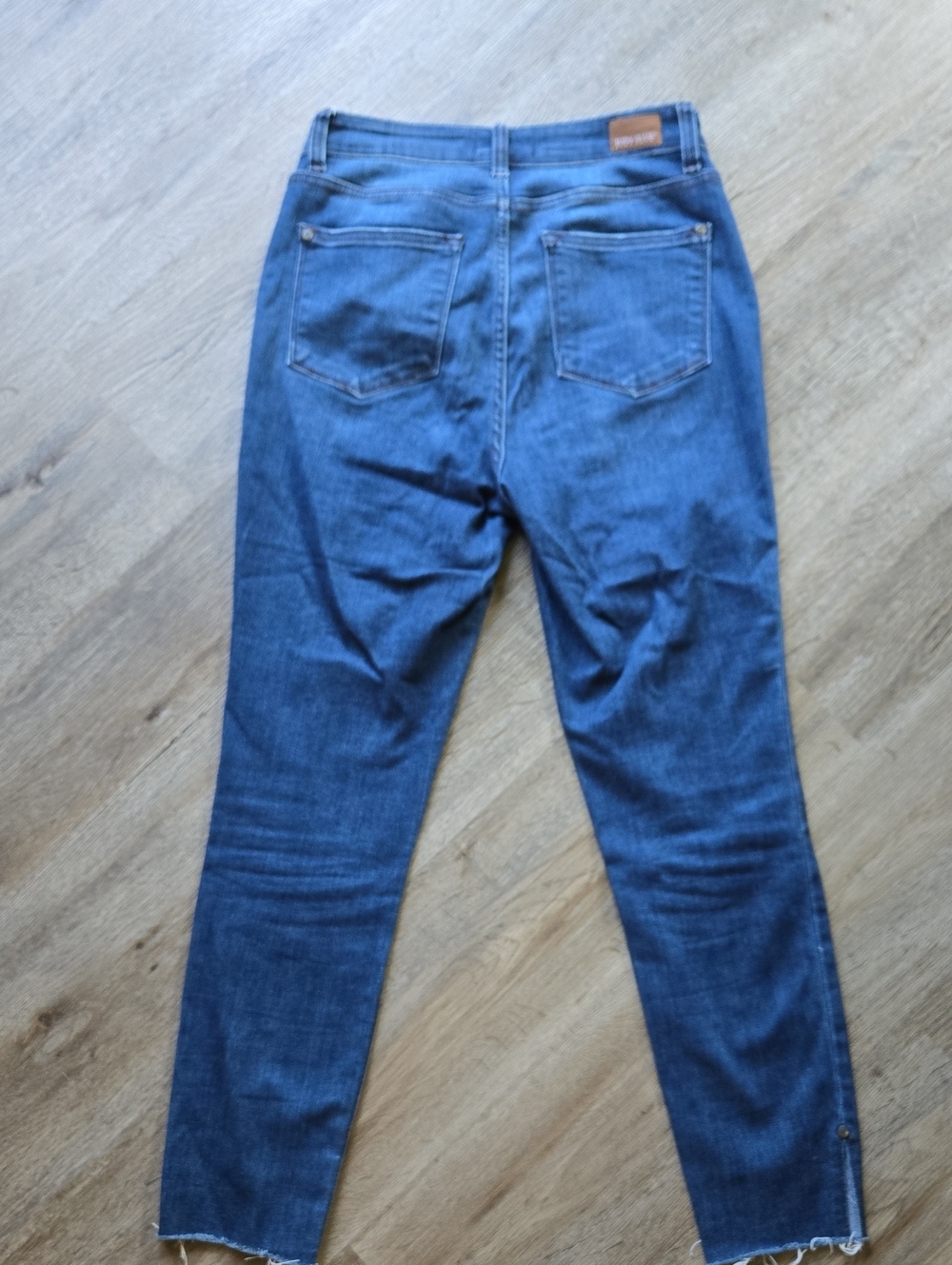 Judy Blue Cropped Denim Jeans